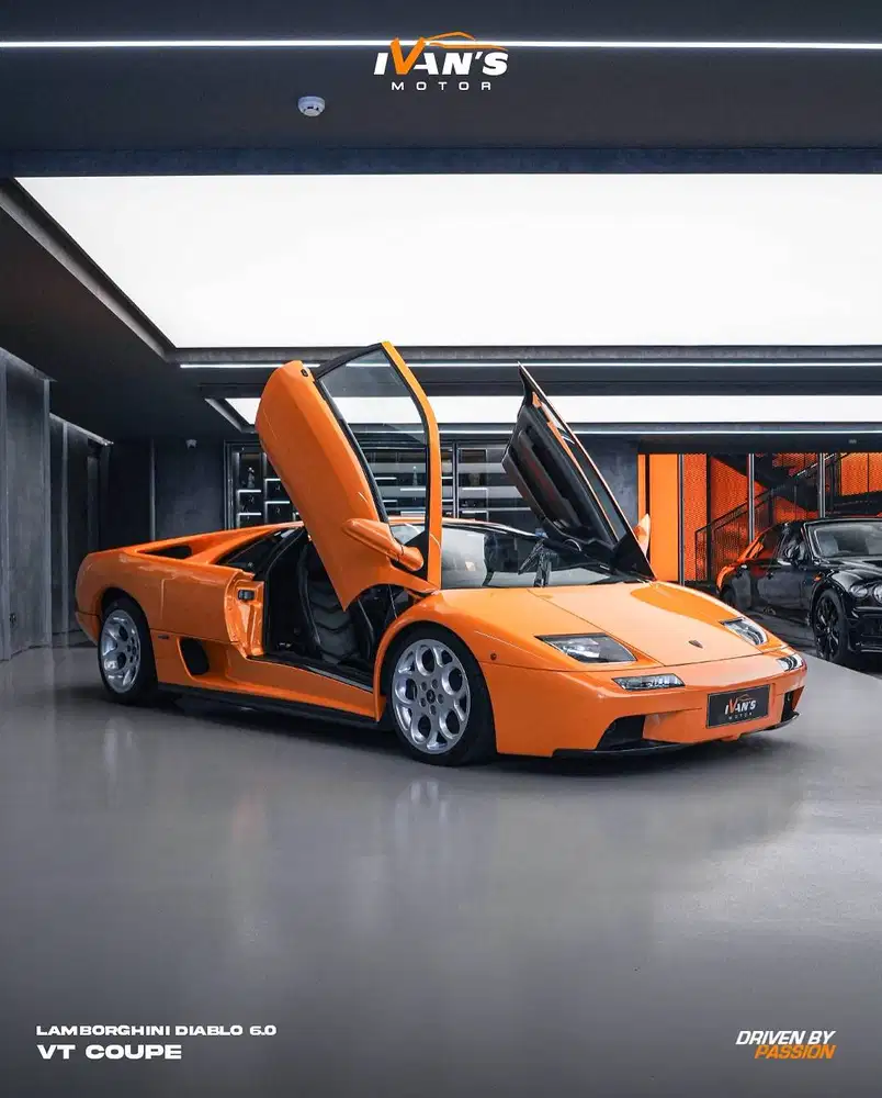 LAMBORGHINI DIABLO VT 6.0L V12 Orange On Black 2013 LOW KM 17,xxx RARE