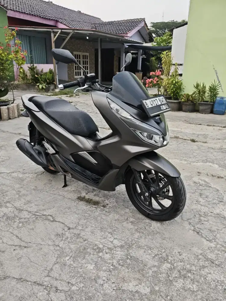 HONDA PCX 2019  coklat