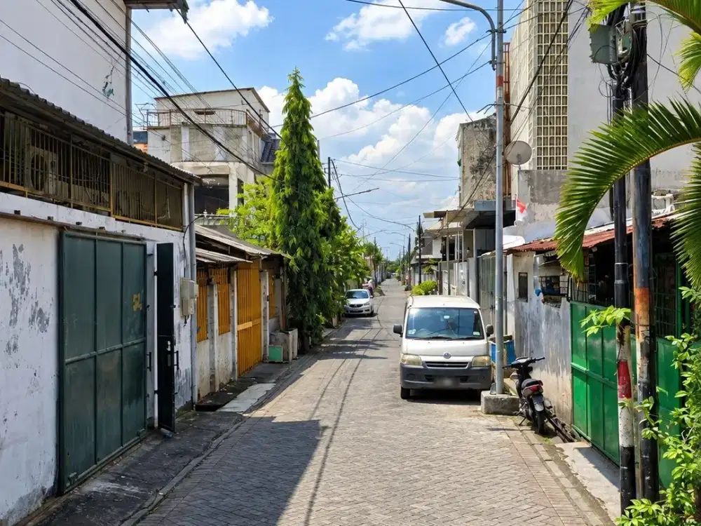 Rumah Karang Asem Hitung Tanah Row 2 mobil