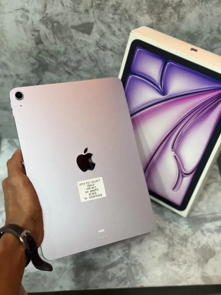 iPad Air m3 256GB 11” ex garansi resmi Indonesia