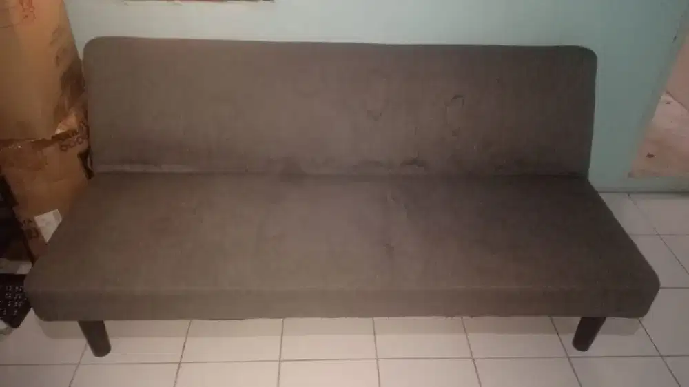 Jual sofa bed minus pemakaian