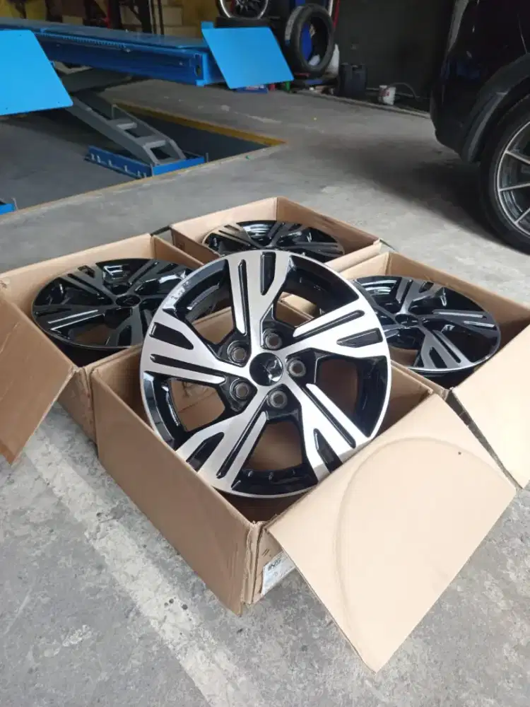 Velg oem xpander ultimate r16 5x114 lbr6,5 et46