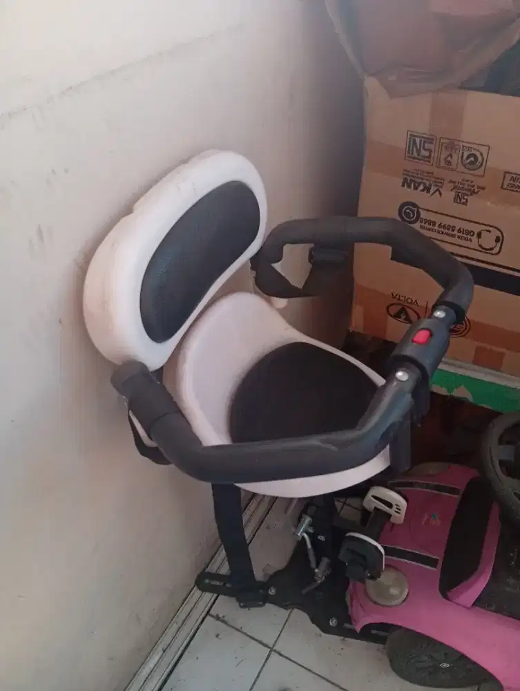 Kursi bonceng anak motor