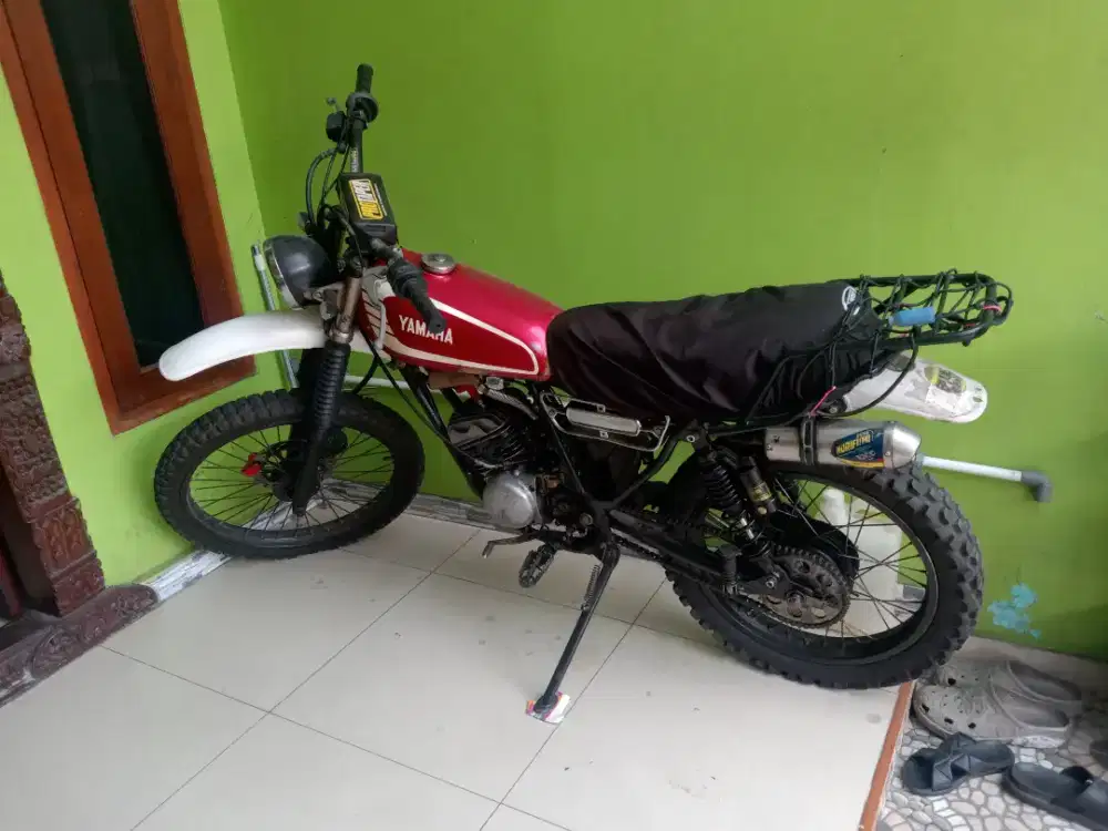 DT 100,thun 82,MESIN HALUS,SIAP LUAR KOTA,PAKEAN SEHARI HARI,GRES,BPKB