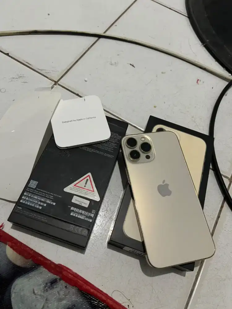 Di jual iPhone 13 promax 256 gb