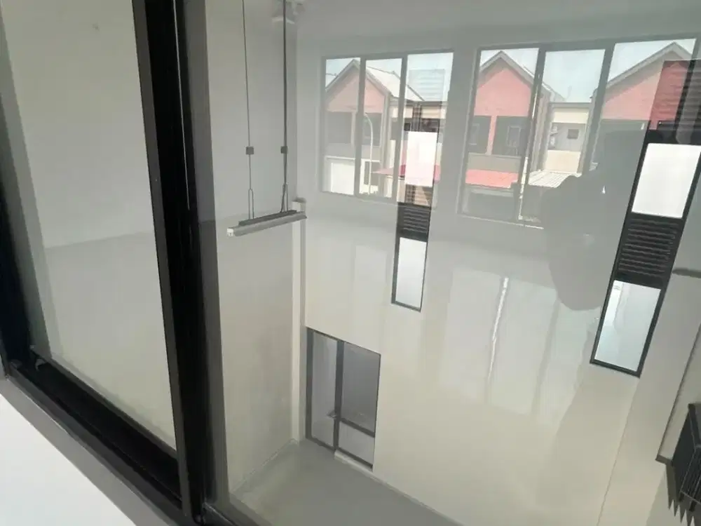 Disewakan termurah GUDANG + OFFICE DI PIK2 (YUK104)
