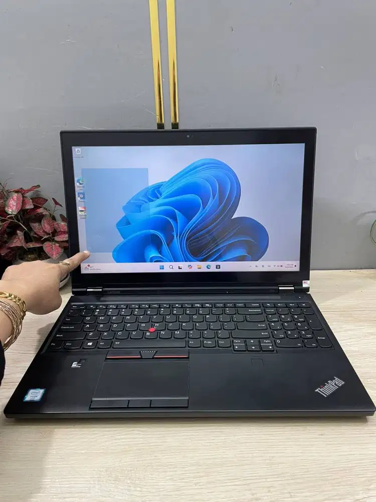 LENOVO P50 TOUCH XEON E3-1505M 16/256 LAYAR 15.6 INCH VGA M2000 *ET