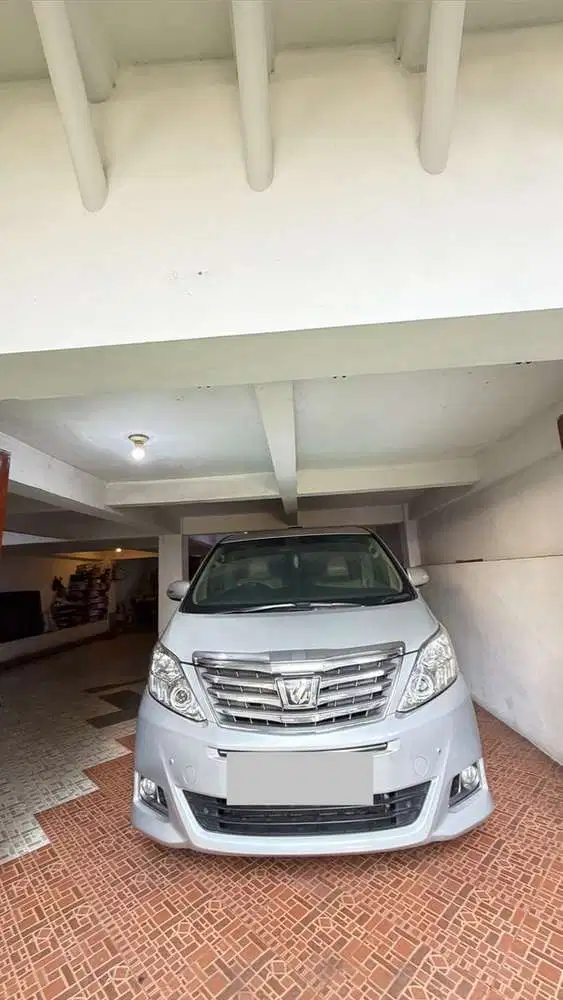 Toyota Alphard 2012 Bensin