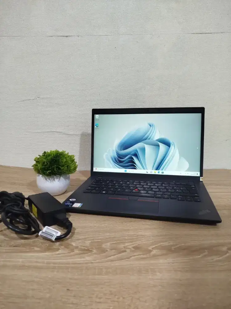 LENOVO THINKPAD L14 DENGAN INTEL CORE i5 GEN 12 RAM 16 GB SSD 256 GB