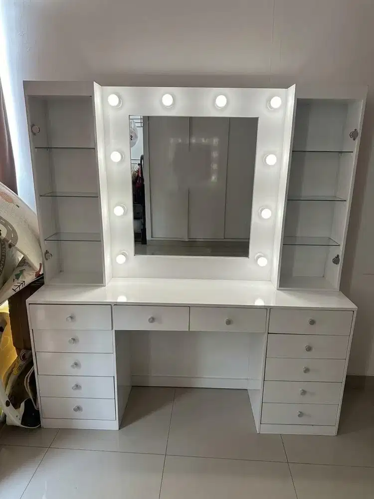 Meja rias kacaaa