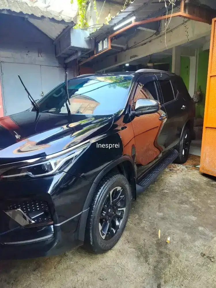 toyota fortuner (2021)