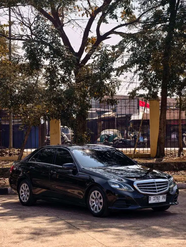 Mercedes-Benz C200 2015 Bensin