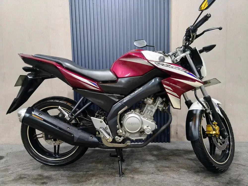 Vixion NVL 2015 istimewa mulus terawat siap pakai...