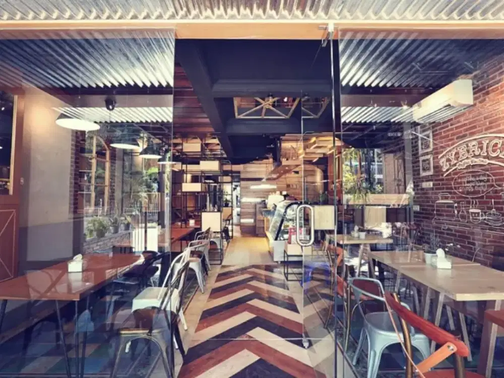 DIJUAL RUMAH KOST, CAFE SIWALANKERTO AREA UNIV PETRA