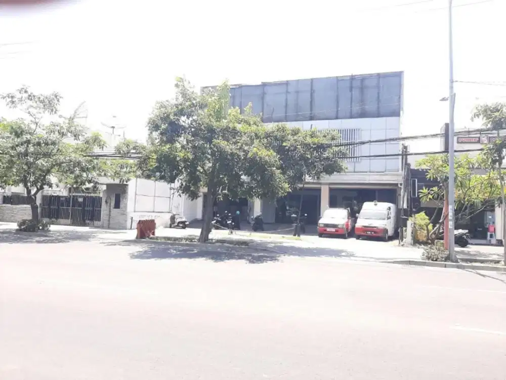 DISEWAKAN BANGUNAN KOMERSIAL AREA JEMUR ANDAYANI