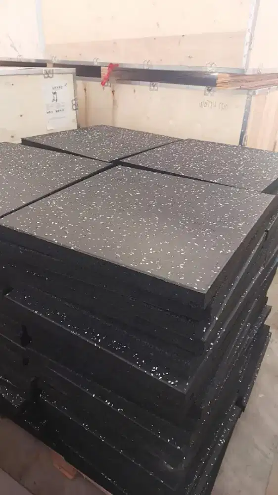Karpet GYM rubber tile PREMIUM ORIGINAL untuk alas Gym