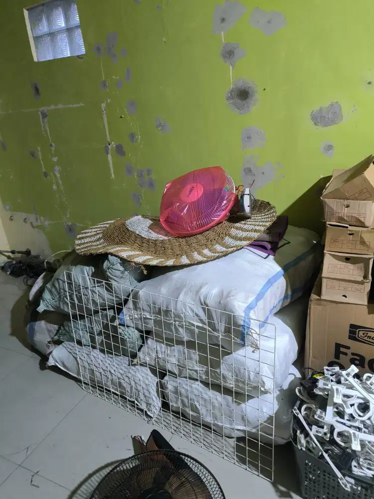 Jual cepat sepatu baru, tapi sudah umur barang 4tahun