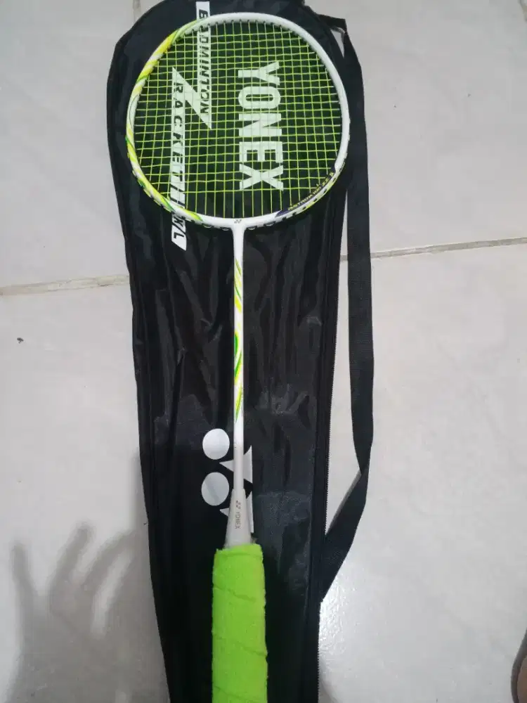 Raket badminton Yonex Astrox zz