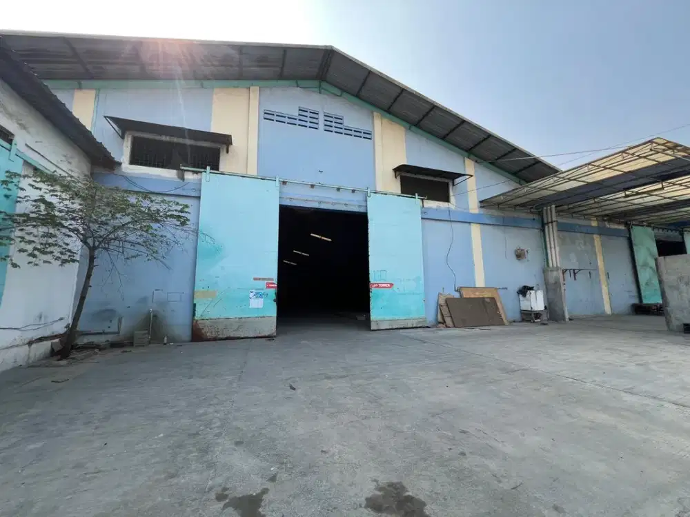 Gudang Disewa Sentra Dadap Tangerang 3510 M2 Dekat Tol
