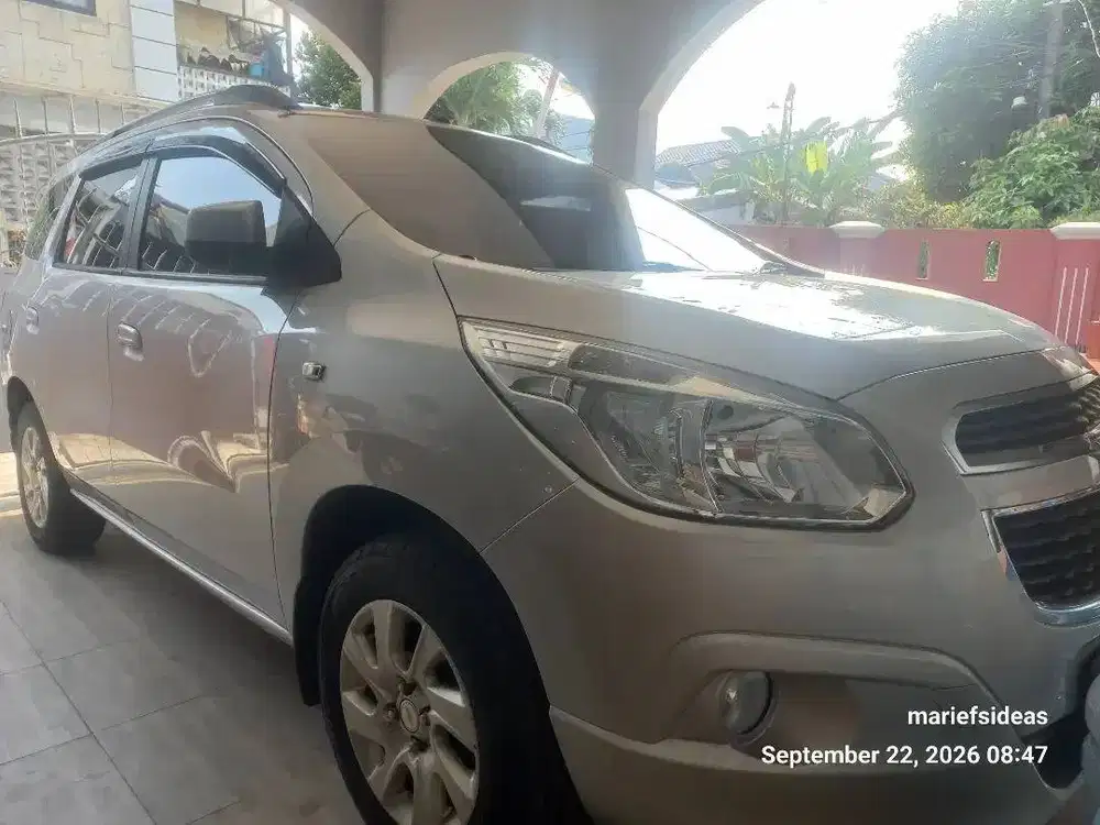 Chevrolet Spin LTZ 1.5 MT 2015 – Full Original, KM 11.000++