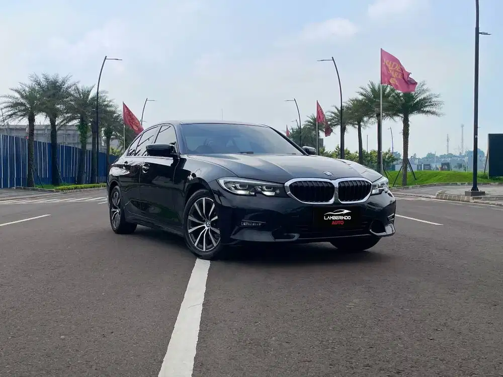 BMW G20 320i DYNAMIC  2.0 TURBO 2021 HITAM LOW ODO POWER BACKDOOR !!