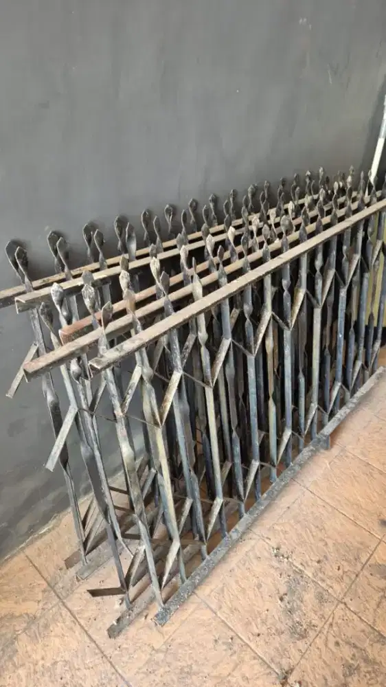 Jual pagar bekas