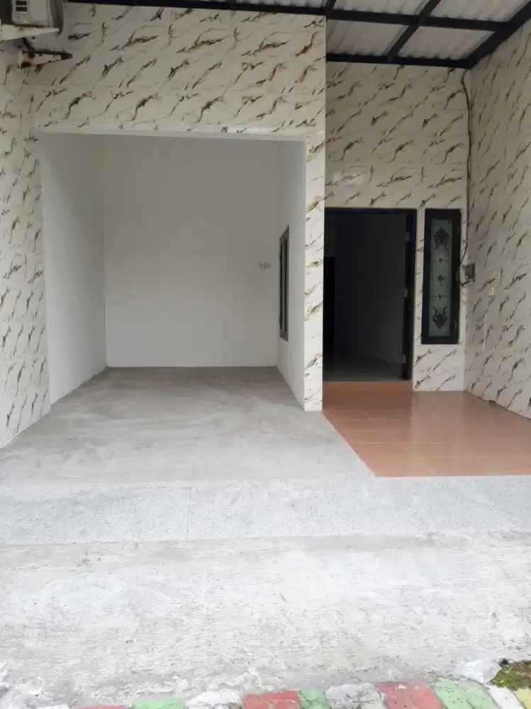 SEWA RUMAH SIAP HUNI DAN BARU RENOVASI DI SURABAYA BARAT