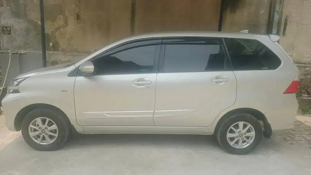 toyota avanza (2021)