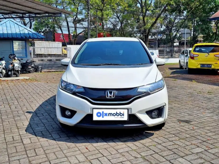 LOW DP Honda Jazz 1.5 S Bensin-MT 2019 AHY