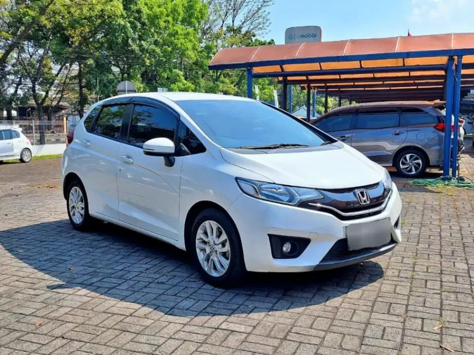 LOW DP Honda Jazz 1.5 S Bensin-MT 2019 AHY