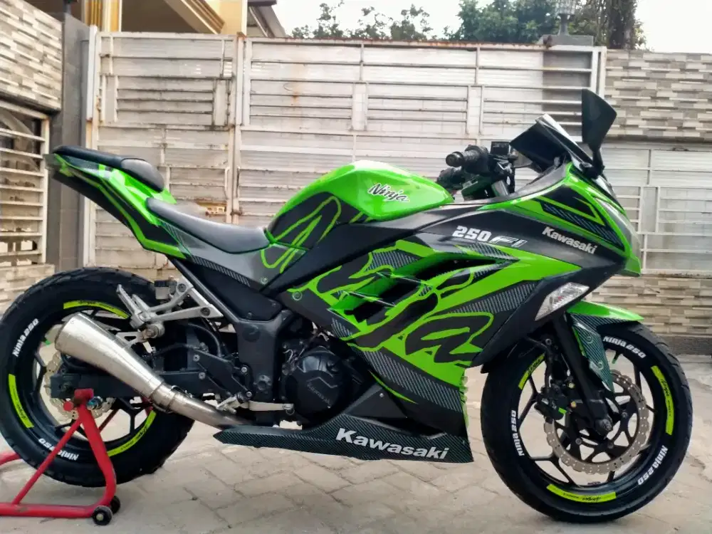Kawasaki Ninja fi 250cc lengkap mesin segel keterangan detail dibawah