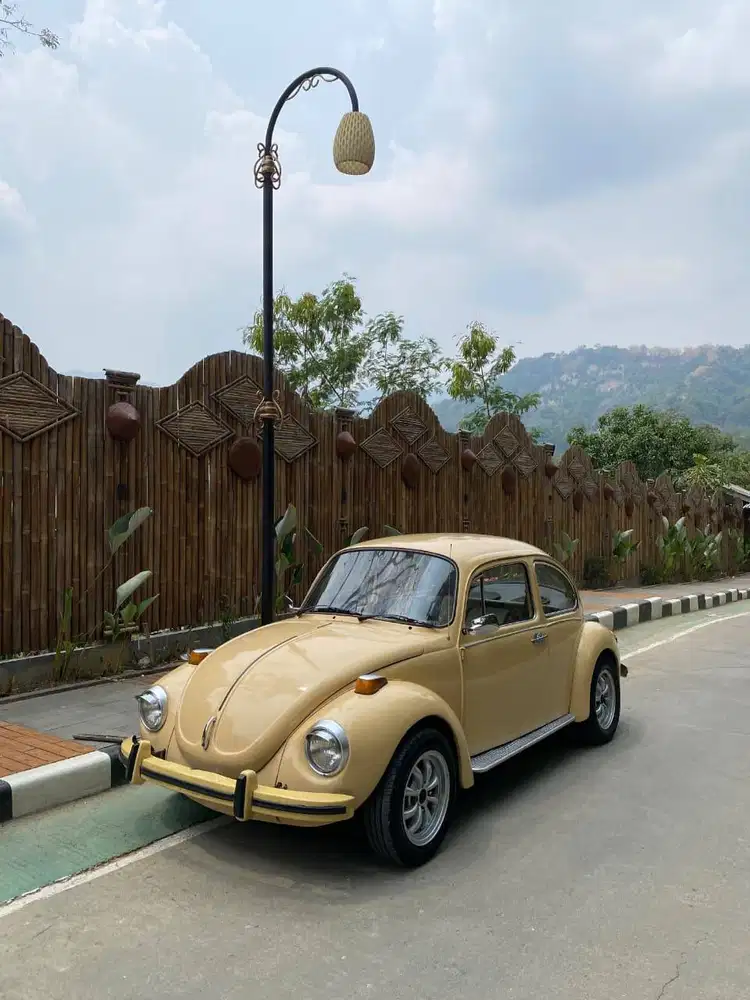 Vw kodok 1303 1973 yellow kuning jual bu vlokswagen betlee 1972/1974