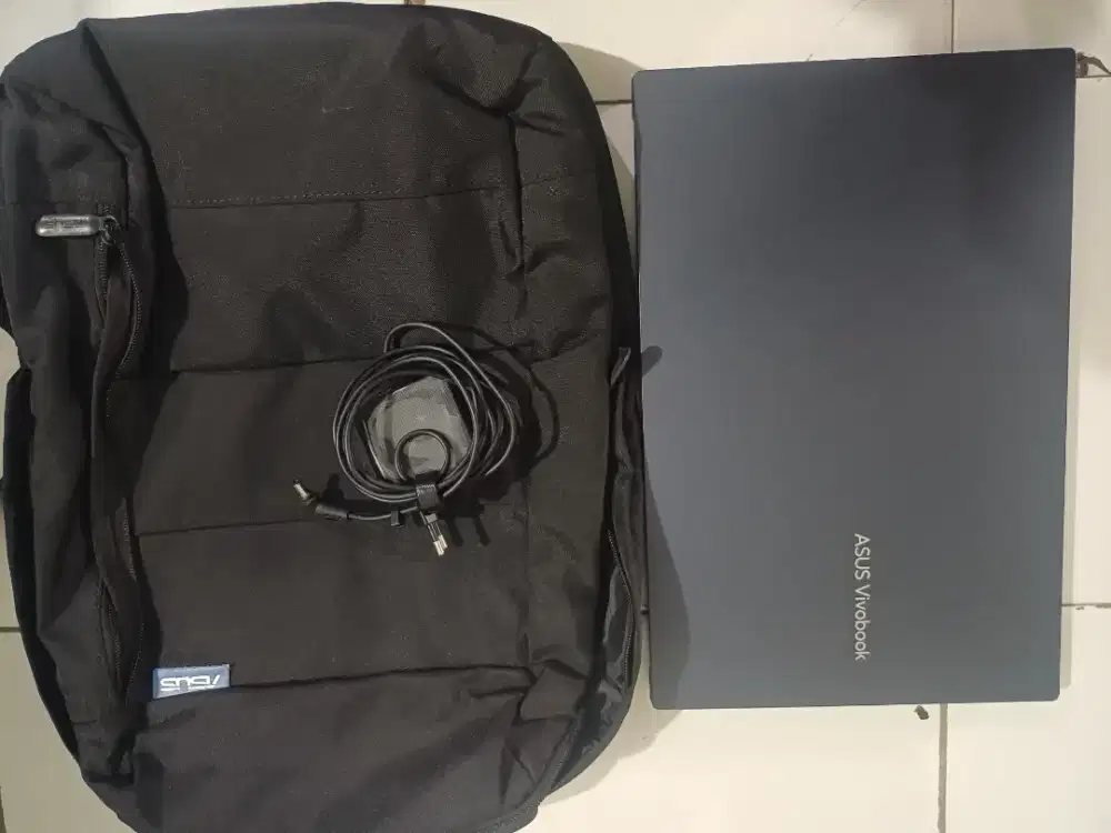 Asus Vivobook 15 layar sentuh Like new