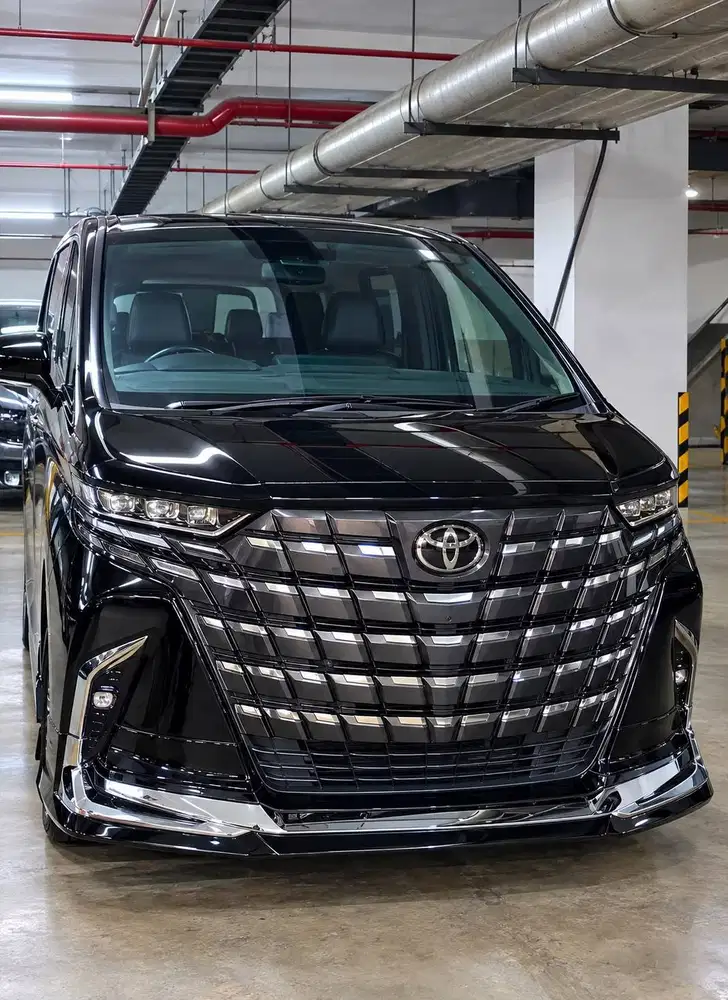 Toyota Alphard hybrid modelista 2025