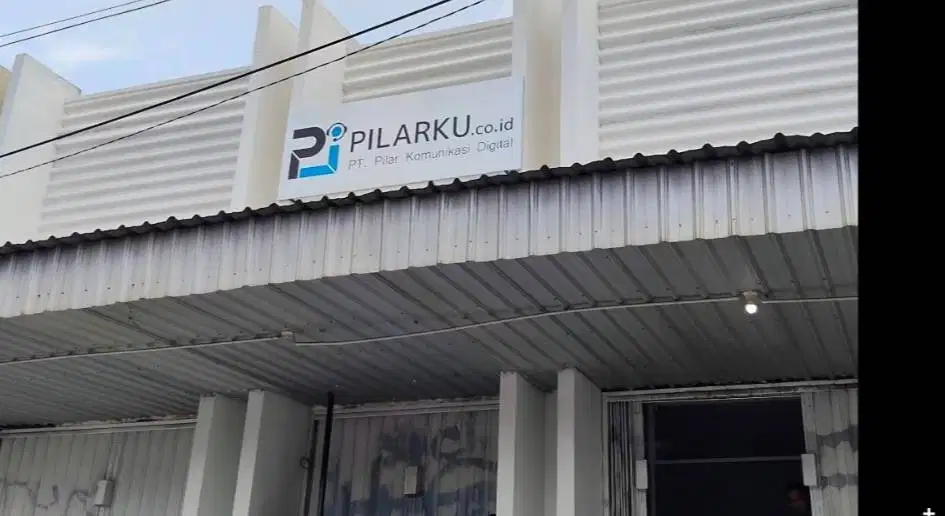 DISEWAKAN KANTOR CALL CENTER
