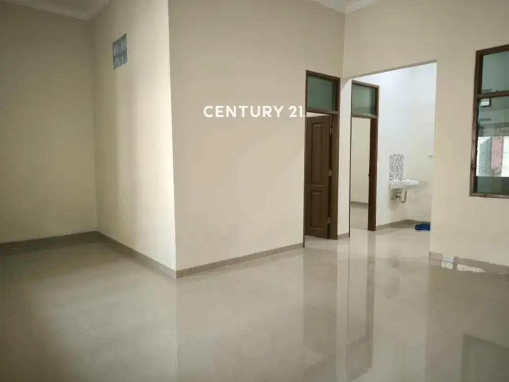 Rumah Renovasi Siap Huni Angke Jakarta Barat LT 83m LB 73m SHM