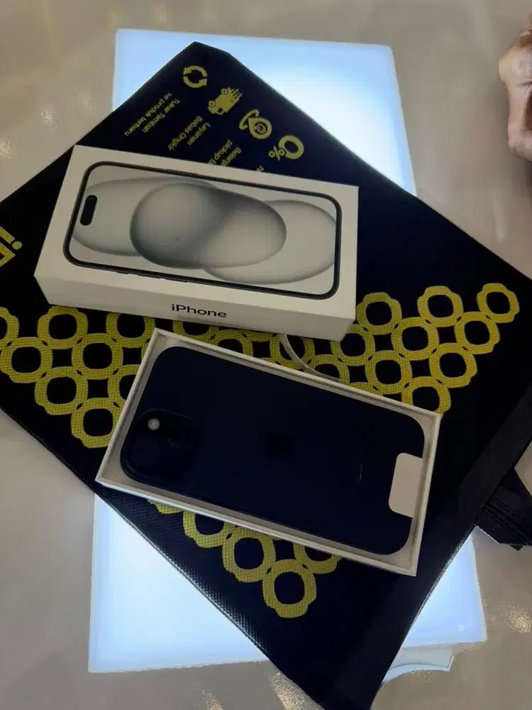 cicilan iPhone 15 128GB black bebas 2x angsuran home credit