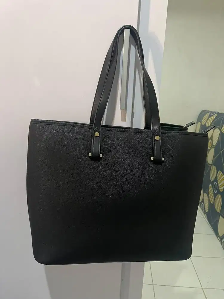 Tas h &m muat banyakbarang