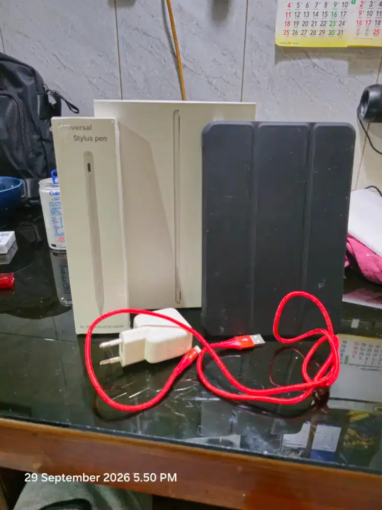 Jual ipad mini 4 , pake kartu , memory 128 gb