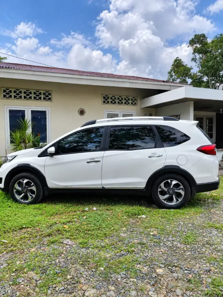 DIJUAL 1 UNIT HONDA BRV 2017 AUTOMATIC