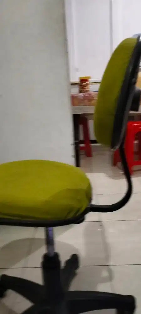 Kursi kantor lama