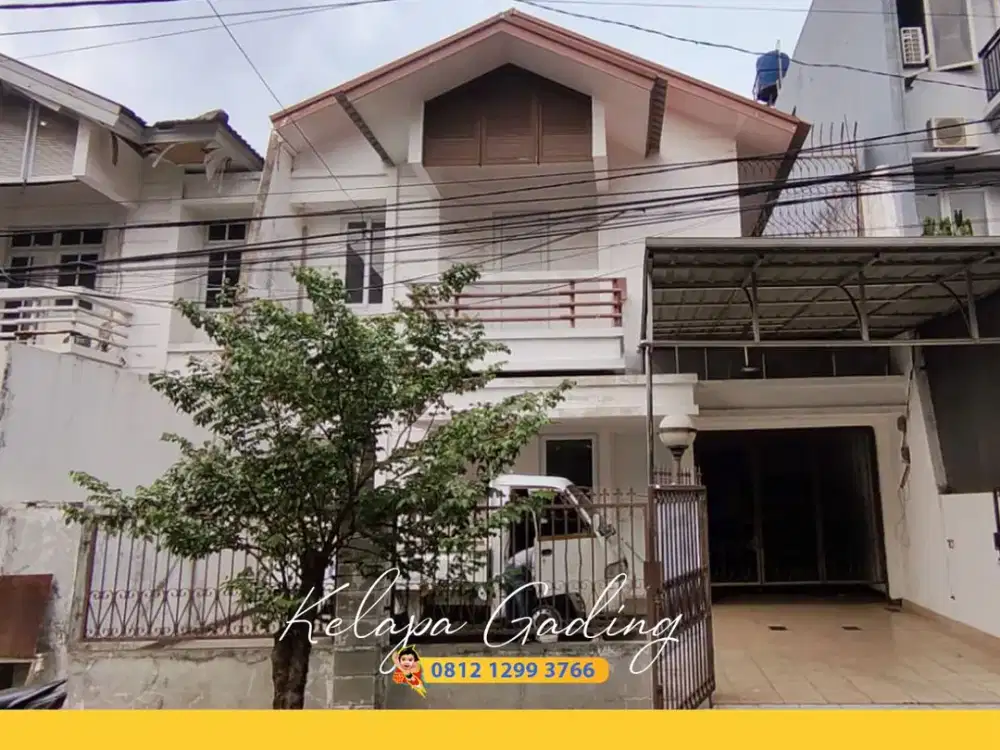 Rumah Tua Janur Elok Kelapa Gading