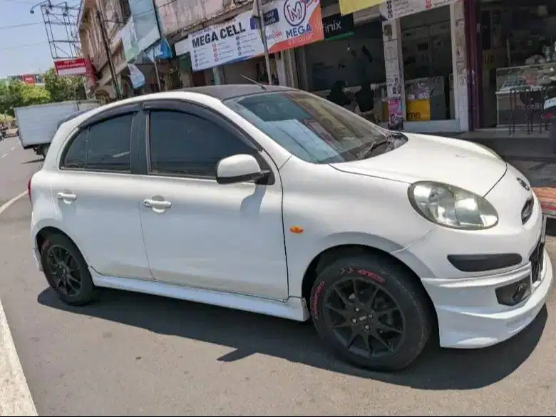 Jual nissan march manual 2013