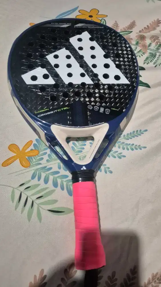 Raket padel adidas carbon control 2025