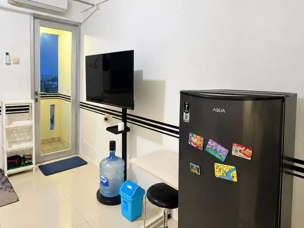 FREE IPL Selamanya Apartemen Urbantown Serpong Studio Furnish dekat Teras Kota Tangerang Selatan