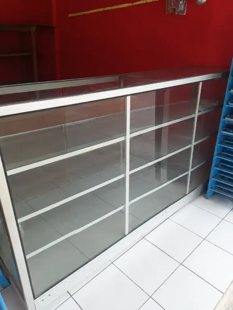 Etalase kaca jumbo panjang 2 Meter