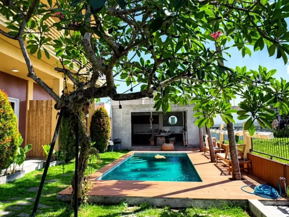 8 Bedroom Villa for sale in Canggu, Bali