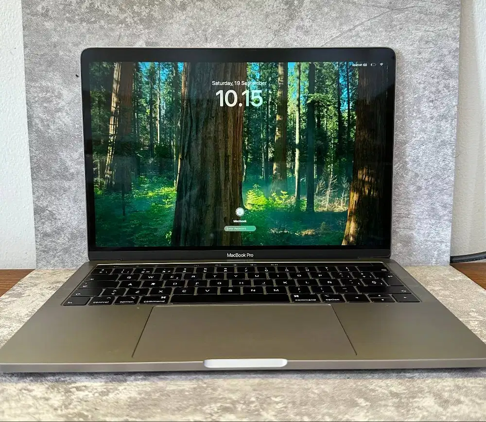 Macbook Pro 13” 2019 / RAM 8GB / SSD 256GB