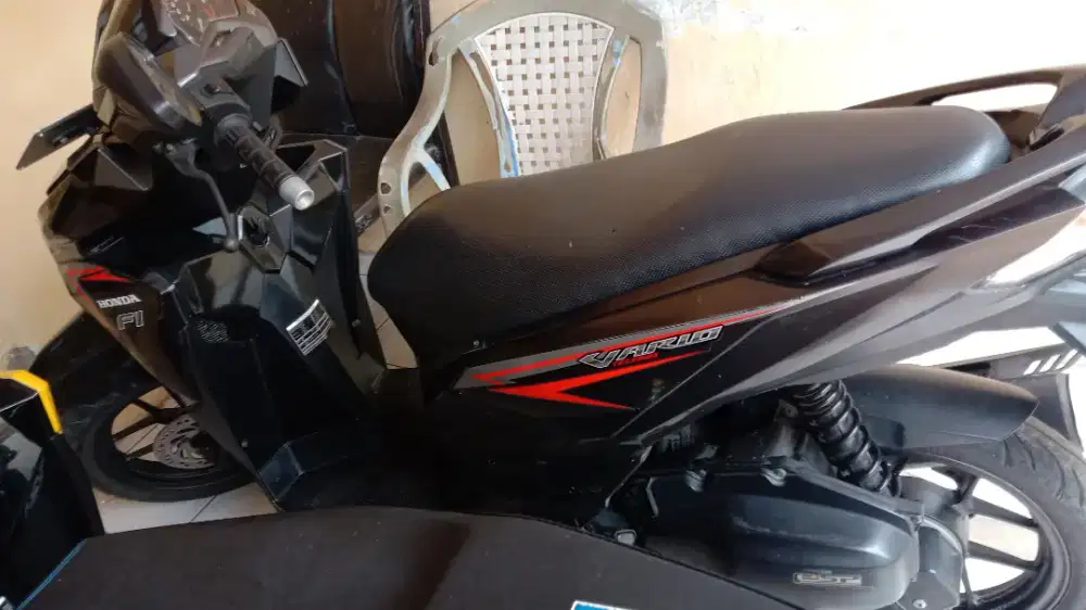 Vario 125 LED old tahun 2015 warna hitam