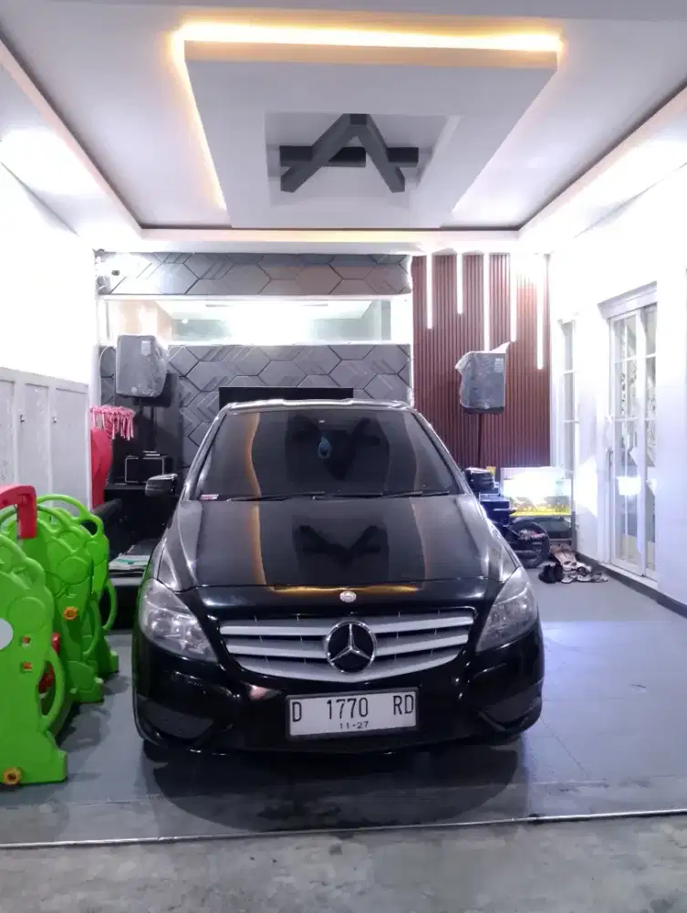 Mercedes-Benz B200 istimewah